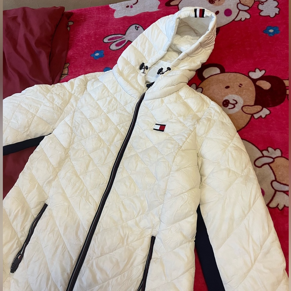 White semi used Tommy Hilfiger jacket
